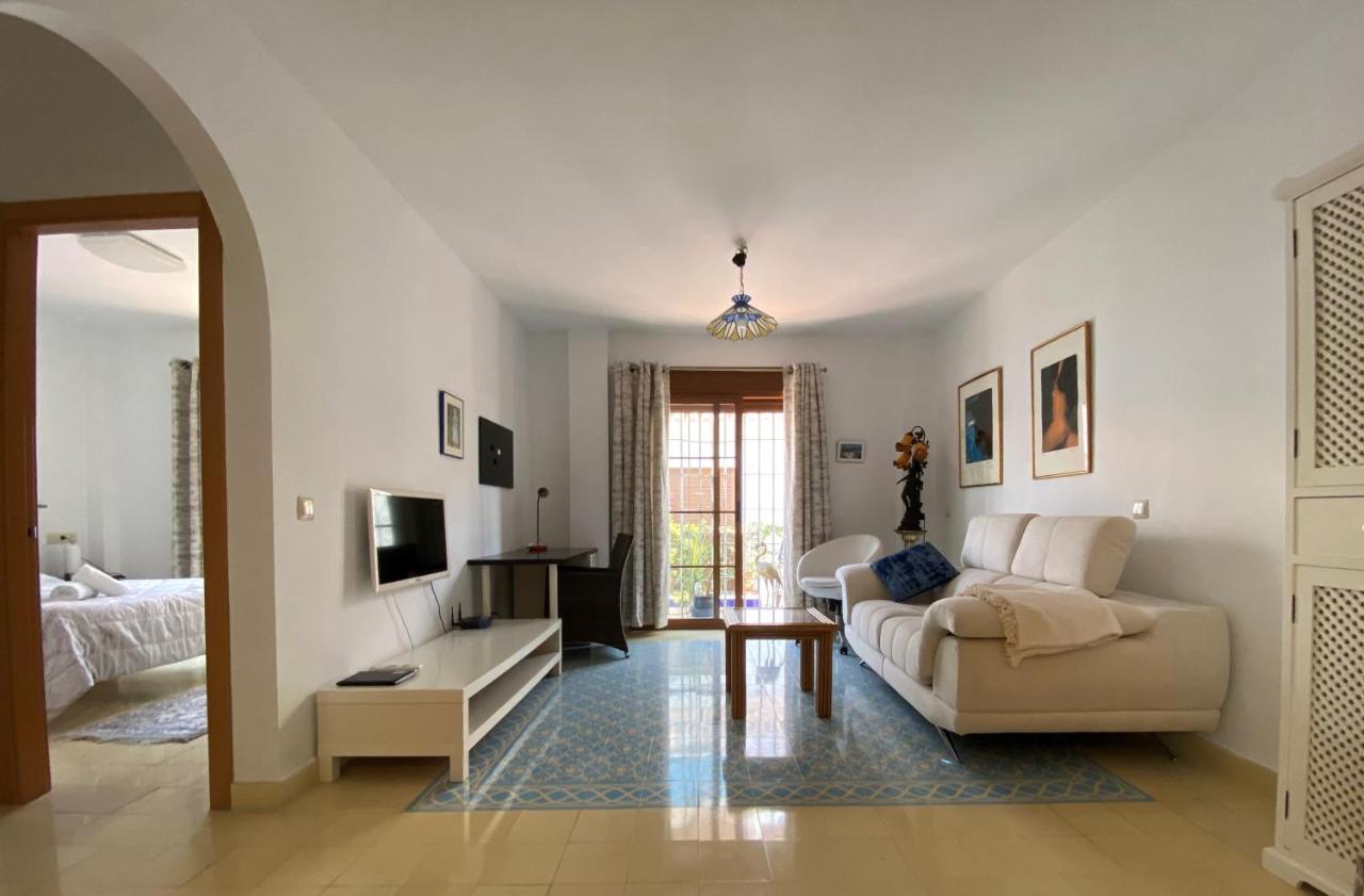 Club Costa Nerja Apartment Exterior foto