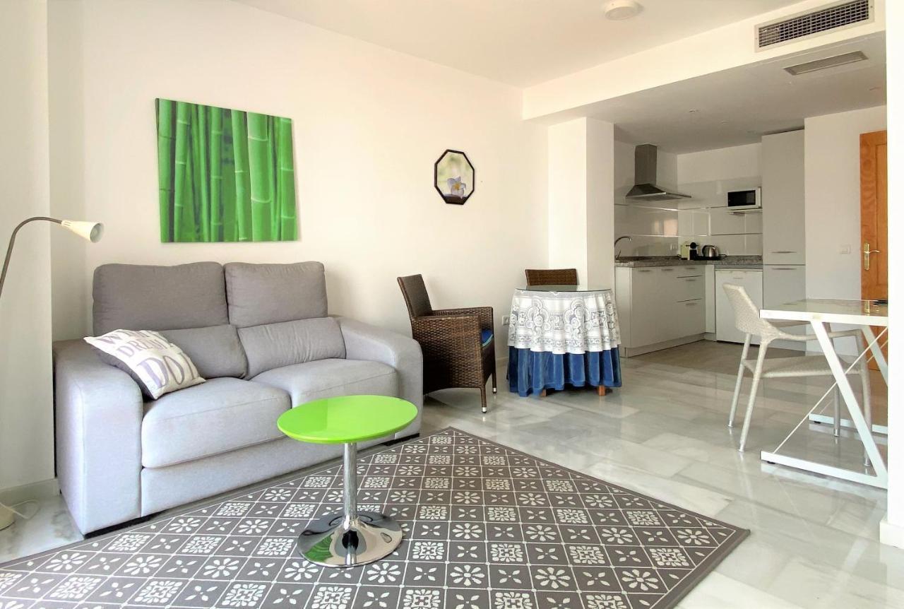 Club Costa Nerja Apartment Exterior foto